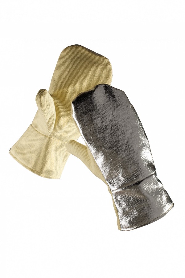 Gloves against heat risks
